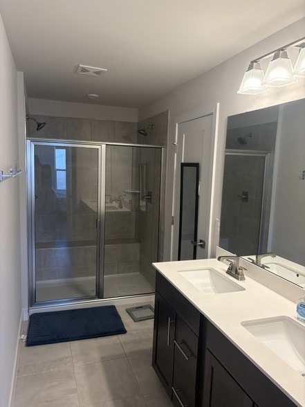 Photo - 733 Lipizanner Ln