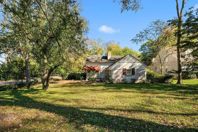 Photo - 201 Brookfield Ave