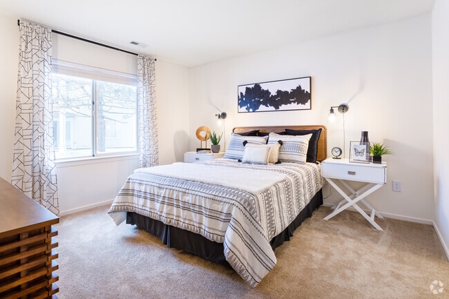 2 BR, 2 BA - 1164 SF, Renovated - Arbor Landings