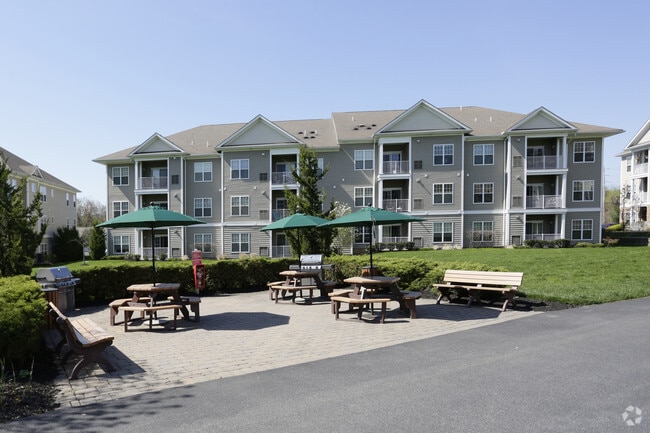 Photo - Woodmont Mews