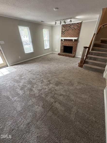 Photo - 5621 Hamstead Crossing