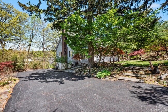 Photo - 515 Mountainview Ave