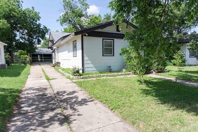 Photo - 1710 Pearl Ave