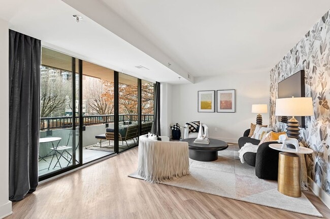 Photo - Cortland Arlington