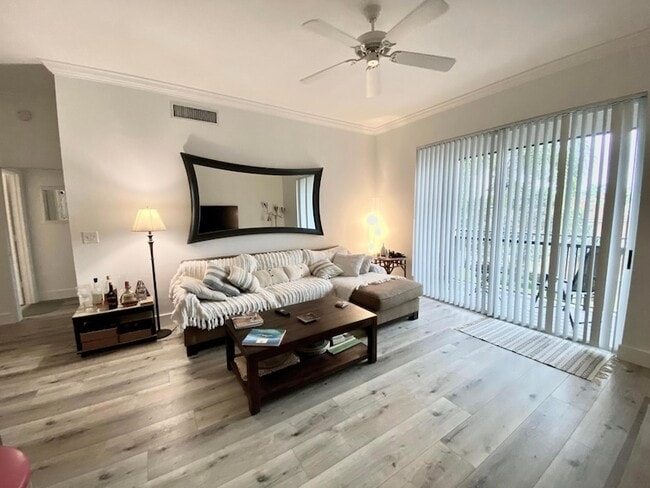 Building Photo - 11790 St Andrews Place Unit 304
