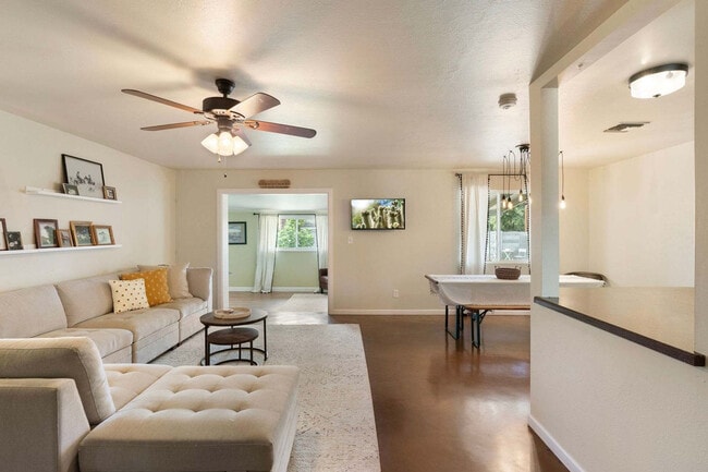 Photo - 3407 West Myrtle Ave Unit SI FL1-ID1592928P