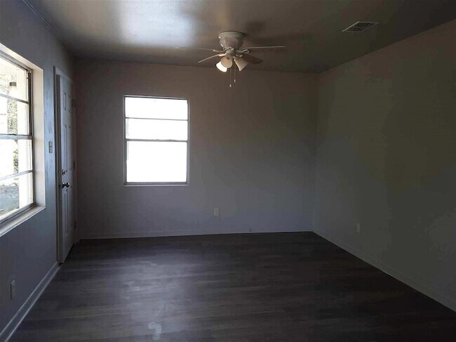 Photo - 1104 Volusia St