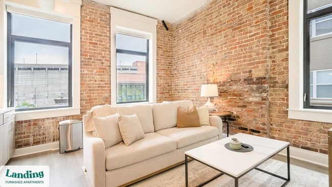 Photo - 425 20th St S Unit 214