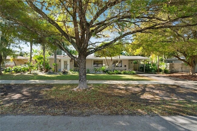 Photo - 16102 SW 98th Ave