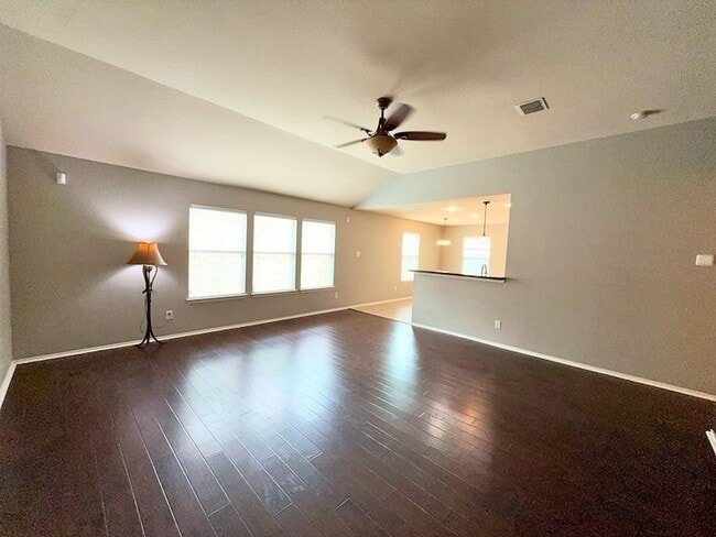 Photo - 9120 Goldenview Dr