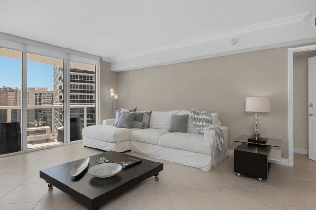 Building Photo - 1830 S Ocean Dr Unit SI ID1227465P