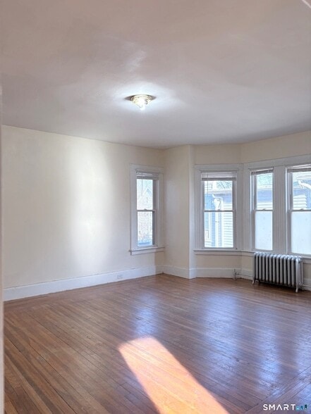 Photo - 733 Elm St Unit 2