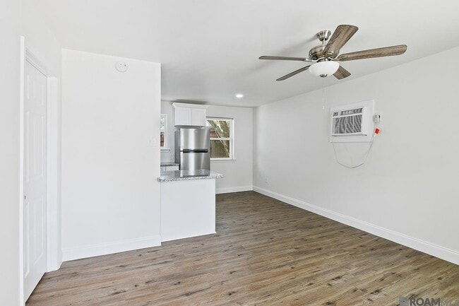 Photo - 210 Centerville St NE Unit 1