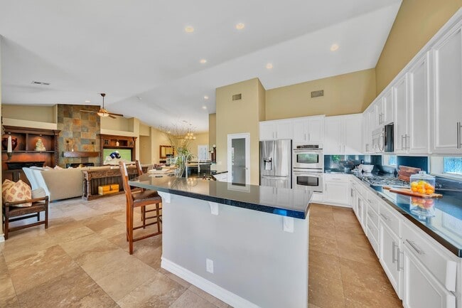 Building Photo - 45607 Pelican Hill Ct