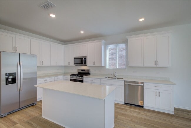 Photo - 1418 Tramore Wy