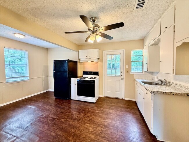 Photo - 1609 Wayne St