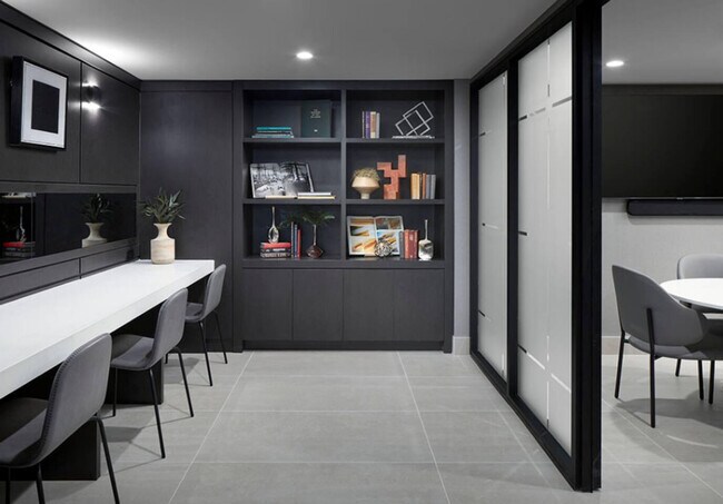 Photo - 161 Fairview Ave N Unit ID1025063P