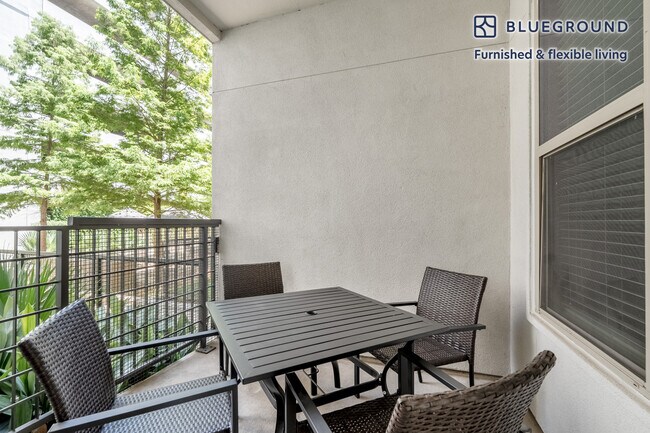 Photo - 3210 Esperanza Crossing Unit FL1-ID204