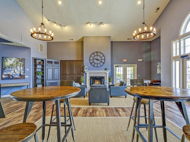 Resident Clubhouse - Regency Apartments