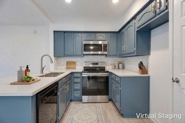 Photo - 2946 Allister St