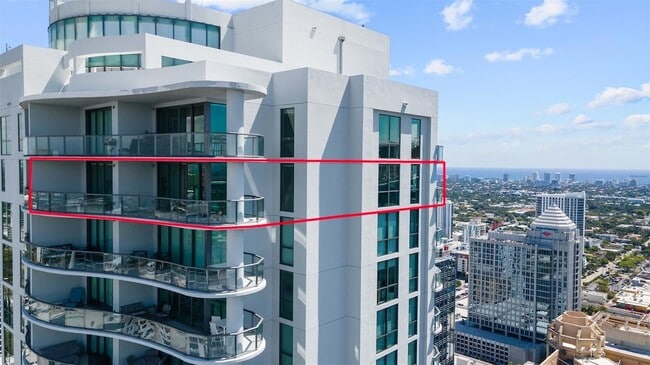 Building Photo - 100 E Las Olas Blvd Unit 4504
