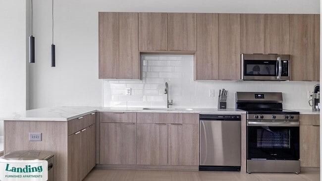 Photo - 600 19th St N Unit 614.1407480