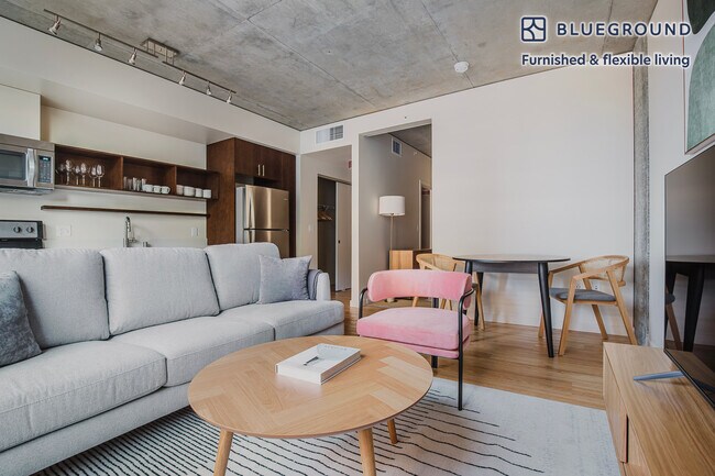 Photo - 11011 NE 9th Pl Unit FL2-ID821