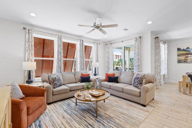 Building Photo - 487 E 1st Ave Unit ID1266409P