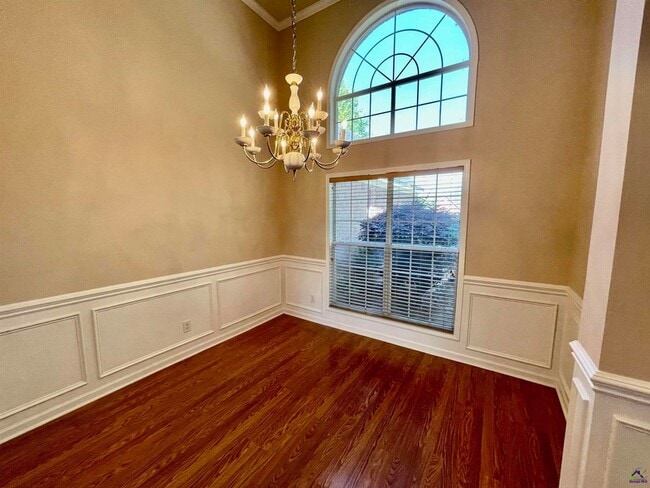 Photo - 103 Oros Point