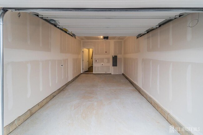 Photo - 135 Stoutsburg Blvd