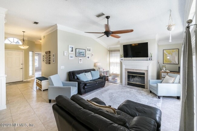 Photo - 114 Colombard Ct