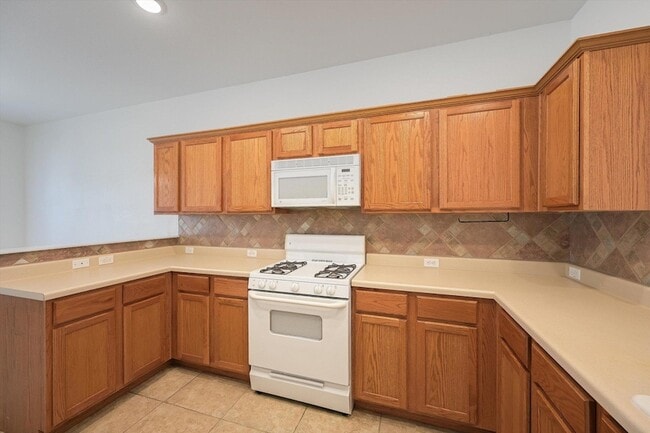 Photo - 1732 Amberwood Loop