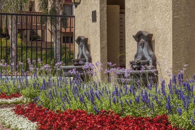 Photo - Red Oak Villas Apartments