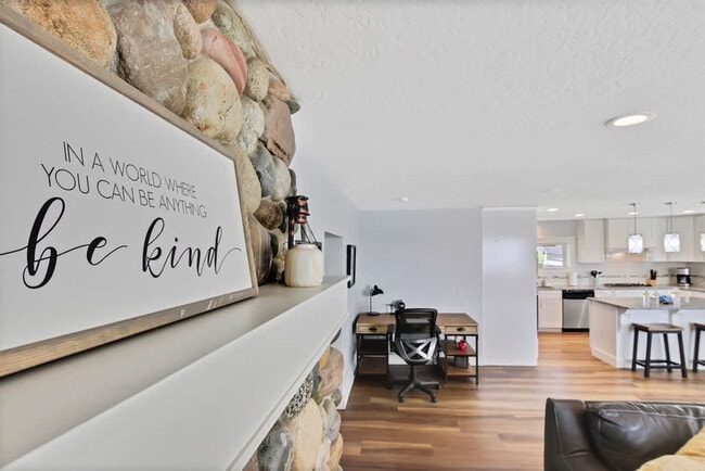 Photo - 17125 Northside Blvd Unit ID1250663P