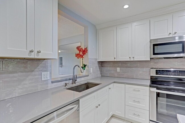 Photo - 3011 SW 21st Terrace Unit 382A