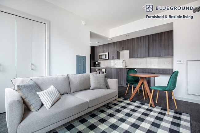 Photo - 2015 2nd Ave Unit FL5-ID73