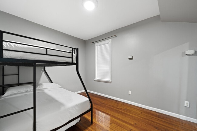 Photo - 18 W 40th St Unit ID1053123P