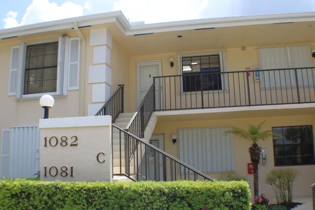 Building Photo - 1082 Keystone Dr