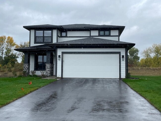 Building Photo - 5395 Robinwood Ct