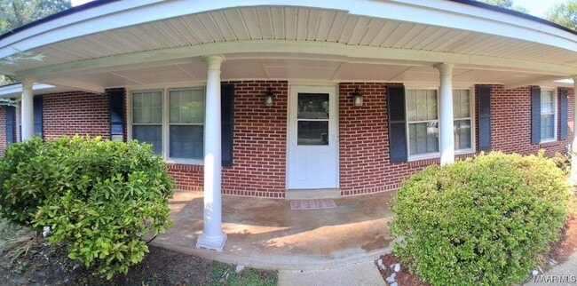 Photo - 3733 Royal Crest Dr