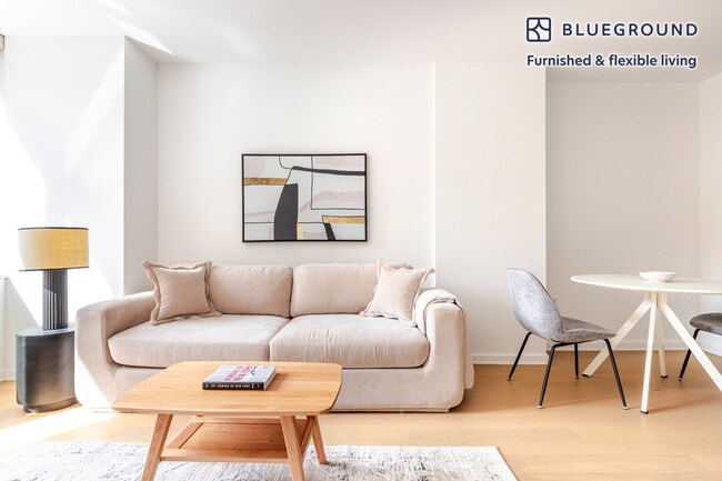 Photo - 535 W 23rd St Unit SI FL4-ID2044