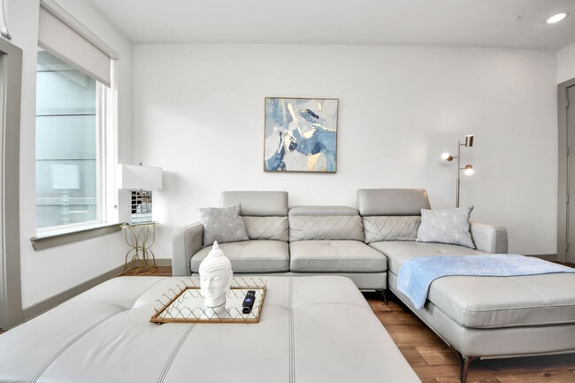 Building Photo - 1111 Shepherd Dr Unit SI FL4-ID1627764P
