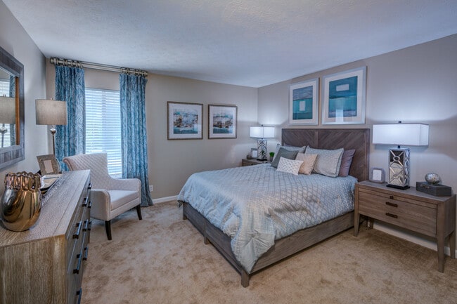 2BR, 2BA - 1034SF - Rosemont Peachtree Corners