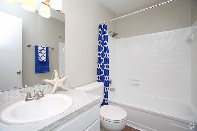 2BD, Bathroom - Watermark at Baytown