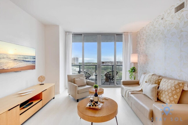 Building Photo - 2601 E Hallandale Beach Blvd Unit ID1227345P