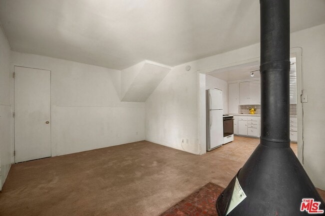 Photo - 435 Raymond Ave