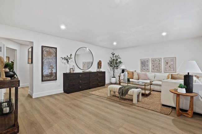 Photo - The Trinidad Apartments