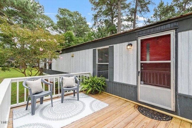 Photo - 10317 Giles Rd