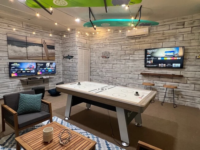 Photo - 910 Oxford Dr Unit ID1259815P