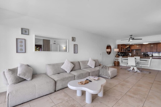 Photo - 19370 Collins Ave Unit ID1372352P